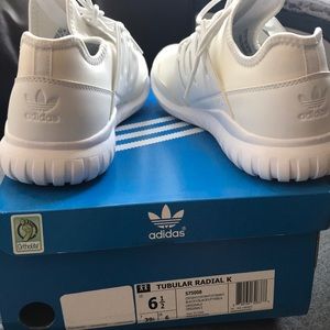 White tubular radial K